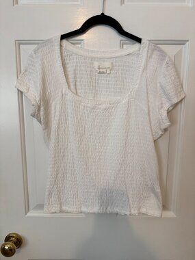 Antropologie White Stretch Scoop Neck Tee_Size Large